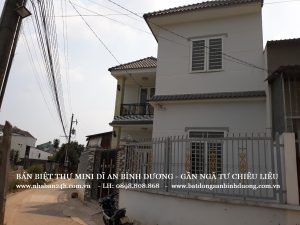 Bán biệt thự mini Dĩ An - Cách ngã tư chiêu liêu 700m, Gía chỉ 2 tỷ 5500tr