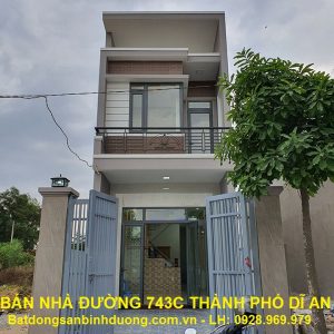 Bán Nhà Đường DT 743C Dĩ An _ DT 4X20,5M _ 3PN